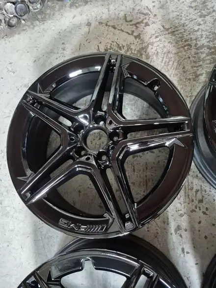 [용인 미형상사] 벤츠 GLB W247 AMG 19인치 순정 블랙휠 복원 / 경기 용인 처인 시공 사진