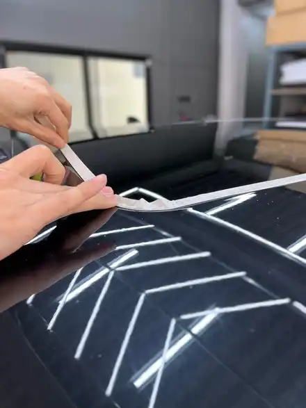 인천 광택과 랩핑제거로 가려져있던 원래의 본 모습을 되찾은 BMW 4GT / 인천 남동구 시공 사진