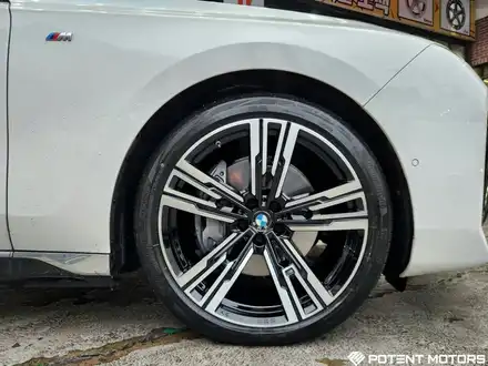 인천 서구 / 휠복원(휠수리) / BMW / i7 시공 사진