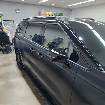 은평구자동차랩핑 기아 카니발 전체랩핑 사틴 블랙 / 인천 서구 경서동 시공 사진
