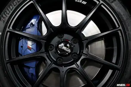 BMW M135i 블랙 경량 고성능휠로 바꿨어요 / 용인 기흥구 시공 사진