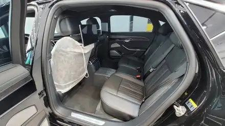 또 한번의 진화를 거친 아우디의 플래그쉽. A8L 55TFSI 완벽한 차를 만들기 위한 신차인스톨 시공. 글라스틴트 산타나 제누리스 탑클래스 / 부산 금정 시공 사진