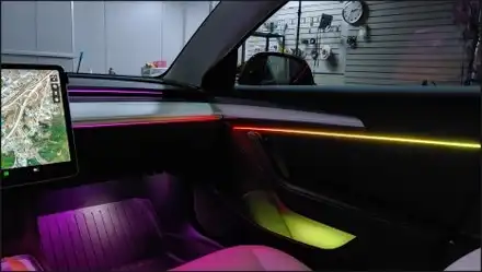 창원 테슬라 모델3 글로우모션 엠비언트 / 창원 의창구 시공 사진