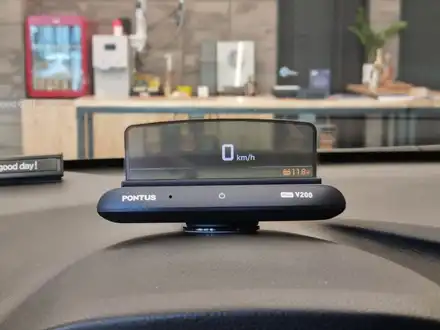 [덱스크루 울산남구점]현대 i40 현대 폰터스 V200 PLUS HUD(헤드 업 디스플레이) 시공 사진