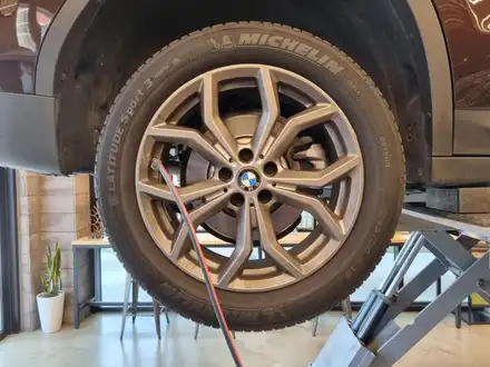 [덱스크루 울산남구점]BMW G01 X3 20d 합성유 엔진오일 마놀 에너지 포뮬라 PD 5W40, 루프로맥스 EA 엔진오일 첨가제 시공 사진