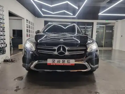 벤츠 glc220d 블랙박스 보조배터리 소모품으로 교체해야 될 시기에 방문한 부산 굿사운드 / 부산 연제구 시공 사진