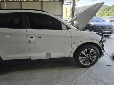 투싼 앞범퍼·운전석 앞휀다·조수석 앞휀다·앞문 판금도색 자차보험 수리 후기 │ 성남 판금도색 전문 1991모터스 성남하대원점 / 성남 중원 시공 사진