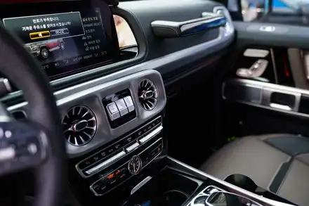 벤츠 지바겐 G63AMG 프런트립 스포일러,전동사이드스텝,64컬러앰비언트 W463A / 경기 성남 분당 시공 사진