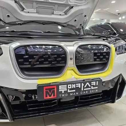 BMW ix3 그릴랩핑 사이드미러랩핑 / 유광블랙으로 조금 더 스포티한 IX3 차량으로 만들어 드렸습니다^^ / 부천랩핑 / 인천 남동구 논현동 시공 사진