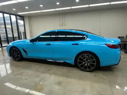 [투맨카스킨] BMW 8시리즈 전체랩핑 / 멋진 차량에 유니크한 색상을 입히다 / 3m2080 스카이블루 / 인천 서구, 부평, 부천 시공 사진