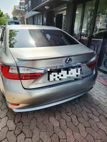 bmw 520i 본넷 페인트 벗겨짐 도색 / 렉서스 es300h 자차 보험 차량 기스 제거 타이어 교체 수리 / 벤츠 지바겐 g63 전체 ppf 필름 비용 / 서울 서대문구 시공 사진