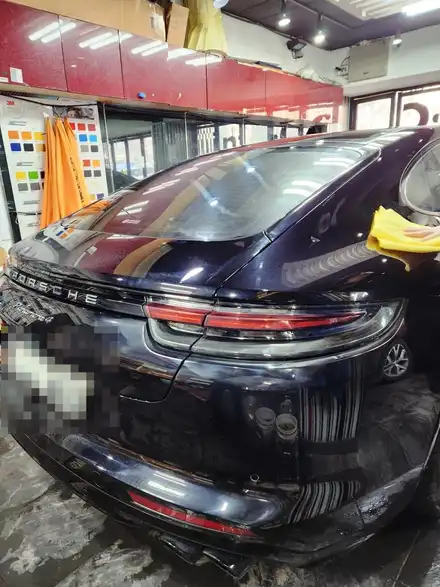 아우디 SQ5 자동차 범퍼 수리 비용 / 포르쉐 파나메라4  전체 유리막 코팅 광택 / 벤츠 E250 덴트 스크레치 제거 / 서울 서대문 시공 사진