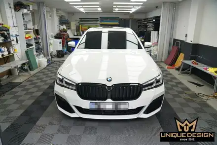 [의정부루프스킨] BMW 5시리즈 고광택랩핑과 크롬딜리트로 완성한 스포티한 변신 / 의정부 신곡동 시공 사진