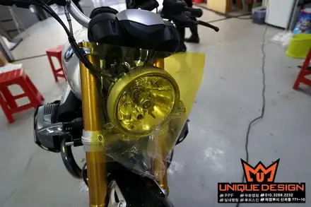 (의정부) BMW R-NINE-T 알나인티 라이트필름 부착, 의정부 랩핑, 카스킨, 유니크디자인 / 의정부 신곡동 시공 사진