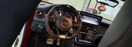 벤츠 CLA45AMG 퍼포먼스핸들 새로운 핸들로 바뀐 모습은~!! / 오산시 두곡동 시공 사진