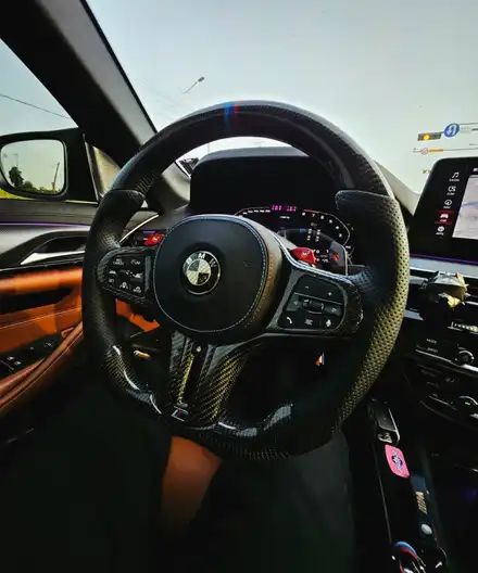 BMW f90 m5 카본핸들 장착출고 제이비커스텀 / 오산시 두곡동 시공 사진