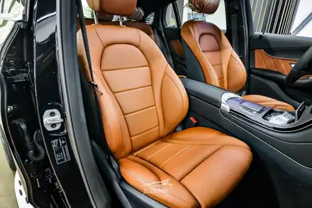 벤츠 GLC 43 AMG 스티어링 휠 / 순정 통풍시트 시공. / 제이엘커스텀 / 하남, 강동, 송파 시공 사진