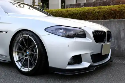 BMW F10 528i 휠타이어 장착 카본 장착 프론트립 사이드 스커트 트렁크 스포일러 리어 디퓨져 가변배기시스템 장착 / 경기 고양 일산서구 시공 사진