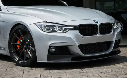 BMW F30 330e 19인치 휠타이어 일체형 서스펜션 장착 / 경기 고양 일산서구 시공 사진