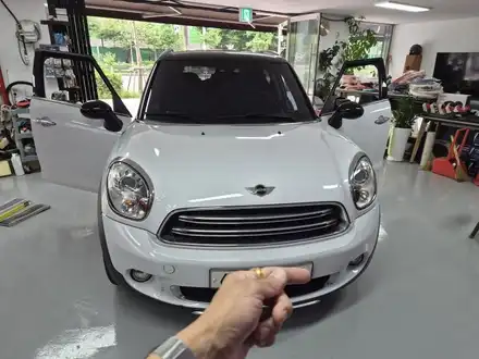 BMW 미니쿠퍼 R60 컨트리맨 퀴퀴한 에어컨 냄새를 에바크리닝시공 필터 교환으로 해결하여 드렸습니다.~~~^^ / 서울 도봉구 시공 사진