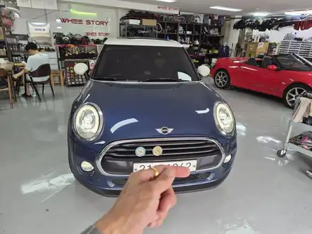 BMW 미니쿠퍼 F F56 후미등결함 수리와 R60 컨트리맨 락폴딩 코딩으로 윈도우 열림닫힘으로 모두해결하여 스트레스에서 해방시켜 드렸습니다.~~~^^ / 서울 도봉구 시공 사진