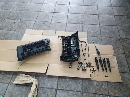 BMW 미니쿠퍼 R55 클럽맨 엔진헤드 로커암 커버 가스켓 파손으로 누유가 심한 상태를 커버 앗세이 교환등 소모품 코일 점화플러그 엔진오일 전체 점검으로 차량에 컨디션을 UP~~~ / 서울 도봉구 시공 사진