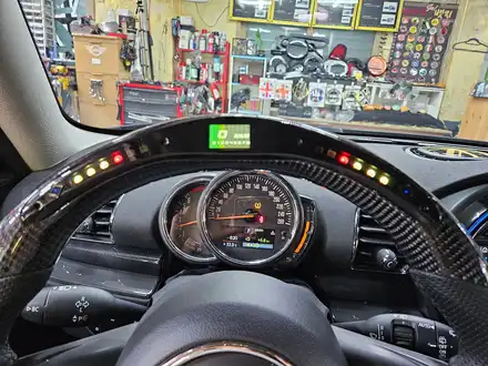 BMW 미니쿠퍼 F54 클럽맨 카본 D컷 LED 퍼포먼스 핸들 튜닝으로 미니만에 갬성마력 100마력 올려드렸습니다.~~~^^ / 서울 도봉구 시공 사진
