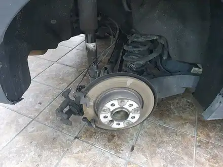 BMW 미니쿠퍼 F54 클럽맨 고질병 브레이크등 경고등 수리와 함께 소모품 브레이크패드를 교환하여 차량에 컨디션을 회복시켜 드렸습니다.~~~^^ / 서울 도봉구 시공 사진
