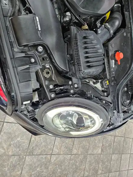 BMW 미니쿠퍼 F56 JCW 고장난 클락션 빵빵이를 교환하여 답답한 스트레스를 해방시켜 드렸습니다.~~~^^ / 서울 도봉구 시공 사진