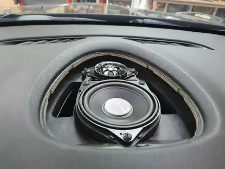 BMW 미니쿠퍼 3세대 F56 순정 하만카돈 센터스피커 장착으로 순정오디오에 사운드를 업그레이드 하여 드렸습니다.~~~^^ / 서울 도봉구 시공 사진