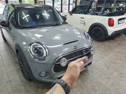 BMW 미니쿠퍼 3세대 F55 가져오신 순정정품 LED 드라이빙램프 장착으로 간쥐민휘로 만들어 드렸습니다.~~~^^ / 서울 도봉구 시공 사진
