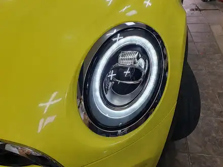 BMW 미니쿠퍼 3세대 F56 기본트림 애프터마켓 미니전용 LED 데이라이트 라이트 교환으로 차량에 스타일이 변신시켜 드렸습니다.~~~^^ / 서울 도봉구 시공 사진