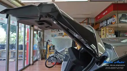 푸조 3008 SUV 안전하고 편리한 트렁크 개폐를 위한 스마트 테일게이트 전동트렁크와 모션 풋센서 장착 / 경남 창원 시공 사진