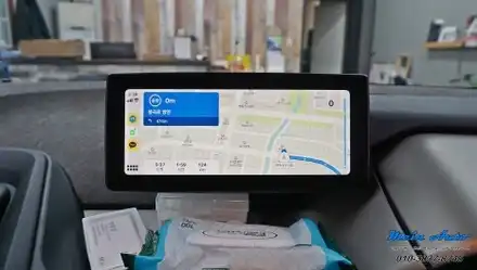 BMW i3(I01) 유무선 겸용 애플 카플레이 & 안드로이드 오토, 국산 후방카메라, 아이나비 Z9000 설치 시공 사진