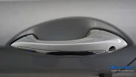BMW 7시리즈(F02) 740Li 터치로 편리하게 문을 잠그고 열 수 있는 컴포트 엑세스 / 경남 창원 시공 사진