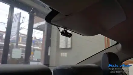 BMW 3시리즈(F30) 320d ED 순정형 후방카메라와 블랙박스 아이나비 A100 장착 / 경남 창원 시공 사진