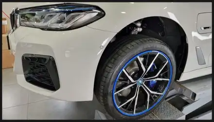 【케렌시아카 자동차튜닝샵】BMW 휠보레19인치 블루장착/문콕방지용품/강남/송파/문정/외형복원/광택복원/순정옵션~ / 서울 송파 시공 사진