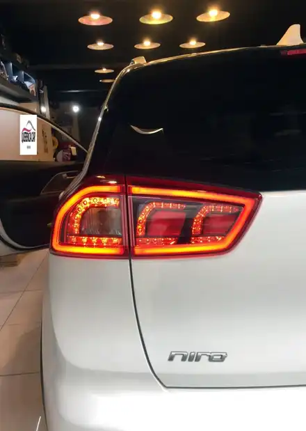 기아 니로 순정옵션 LED 테일램프 시공장착~강남/송파/강동/하남~자동차 튜닝/용품~케렌시아CAR! / 서울 송파 시공 사진