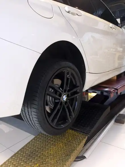 휠프로텍터 휠보레 BMW 118d 18인치 블랙컬러 장착~휠가드/림프로텍터/휠스크래치/휠기스방지/휠상처/휠보호/휠튜닝/휠커버/휠복원대체/휠보레장착점용품/자동차튜닝샵~케렌시아CAR! / 서울 송파 시공 사진