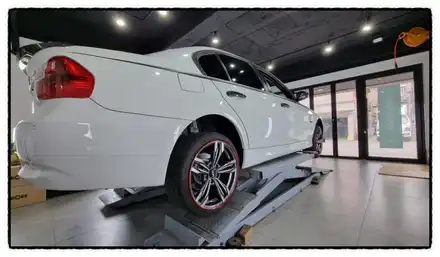 ●BMW 수입차 휠프로텍터 휠보레/18인치 레드장착/휠긁힘/휠가드/휠보호/휠도색대체/휠튜닝/강남/송파/강동/하남/오금/거여/문정/성남/가락/잠실~자동차튜닝샵*케렌시아카! / 서울 송파 시공 사진
