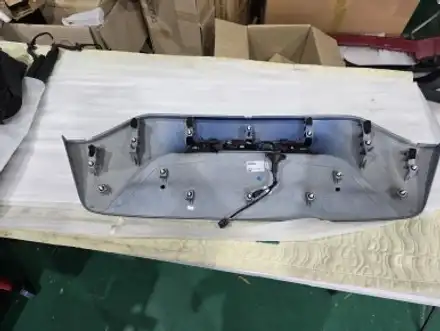 스팅어 마이스터 리얼카본 엘리먼트식스 빽판넬 교체 / 인천 계양 시공 사진