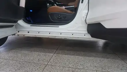제주 토레스 메이튼 사이드스텝 설치하기 순정같은 일체감으로~!! / 제주 시공 사진