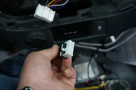 [제주] 봉고3 순정 블루투스 오디오로 교체하여 통화와 음악을 즐깁니다.. / 제주 시공 사진