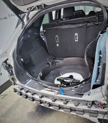 재규어 E-PACE 후측방 경보시스템 BSD (BSA) #디케이튠 / 서울 중랑구 시공 사진