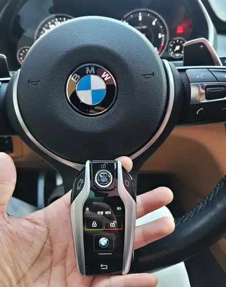 BMW F16 X6 디스플레이키 시공 / 서울 중랑구 시공 사진
