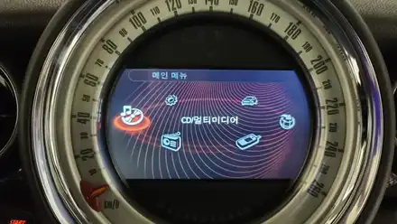미니쿠퍼 2세대 클럽맨(R55) 애플 카플레이 시공 / 경기 고양 덕양 시공 사진
