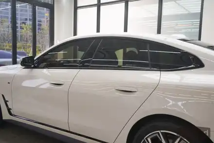 BMW i4 루마 버텍스 1100 + 900 썬팅 조합으로 신차패키지 시공완료 / 성남, 판교, 용인 시공 사진