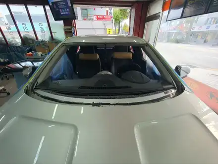 강릉전면썬팅 임팔라 전면유리교환 티나인R1 재시공 / 강원 강릉 시공 사진
