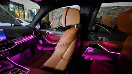 BMW X7 스피커엠비언트 엠보싱매트 / 부산 사상구 삼락동 시공 사진