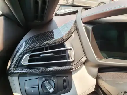 [표범샵]BMW i8 실내 카본수전사 / 화성 동탄 시공 사진